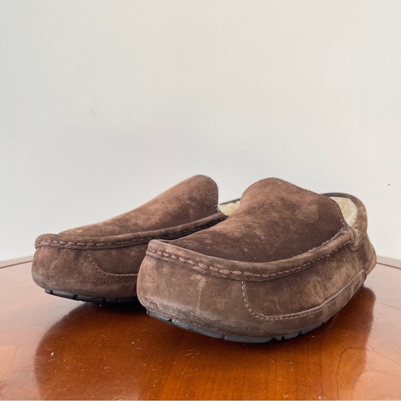 UGG Men’s Ascot Slip-On Insulated Loafer Slip On Shoes | US 10 - Picture 4 of 8